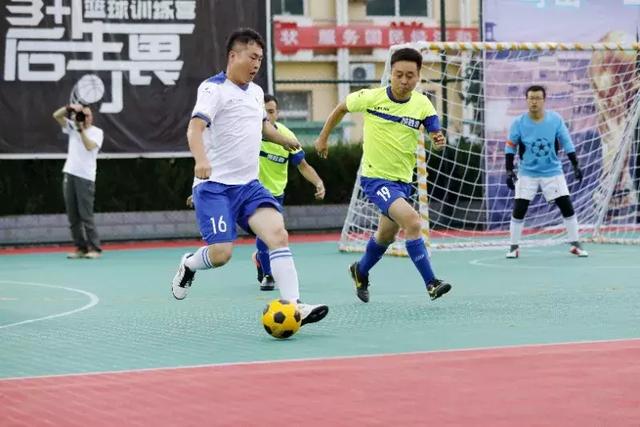 广东官宣双外援！威尔-巴顿和贝兹利加盟球队